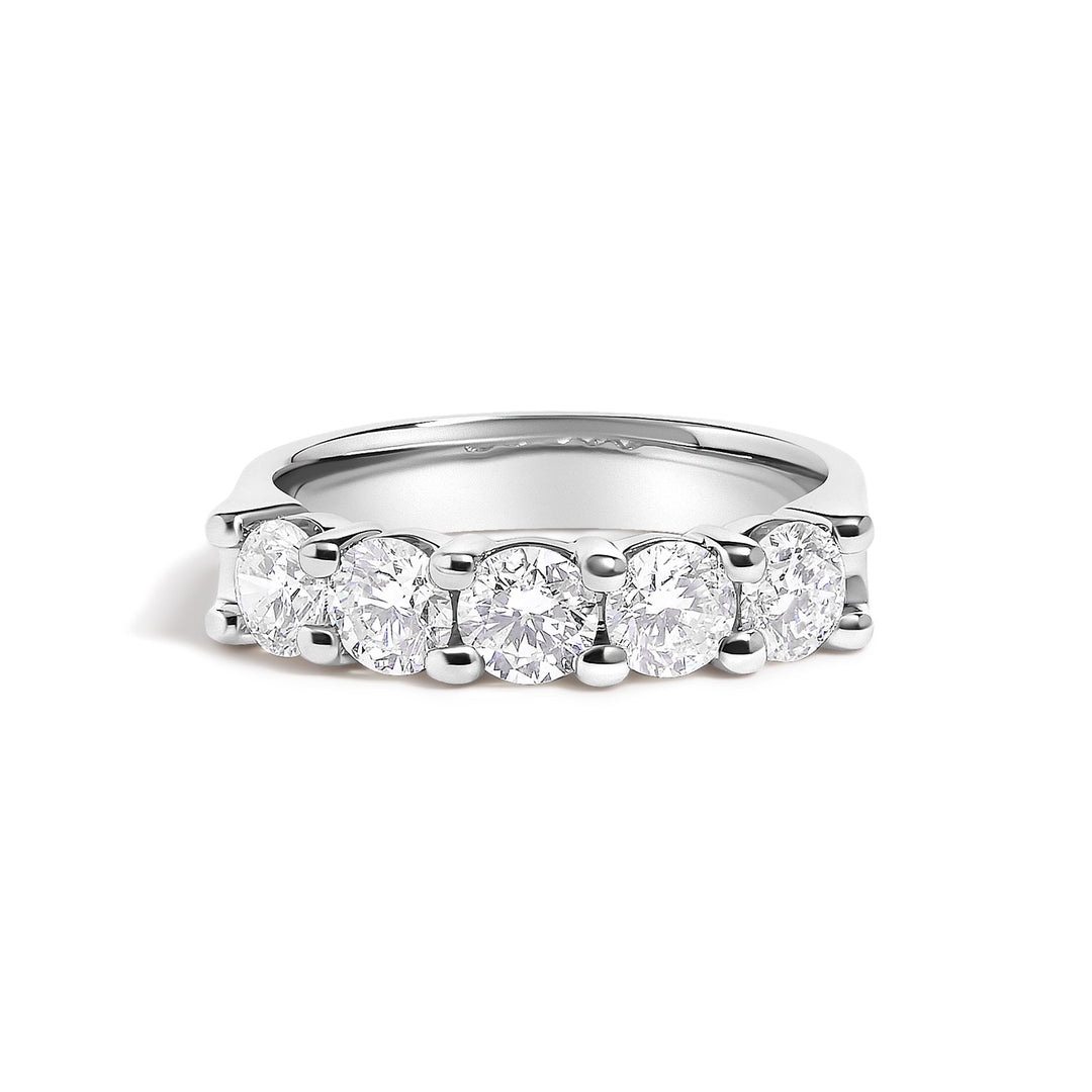 14K White Gold 1 1/2 Cttw Diamond 5 Stone Band Ring