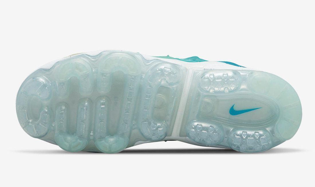 Nike Air VaporMax Plus &