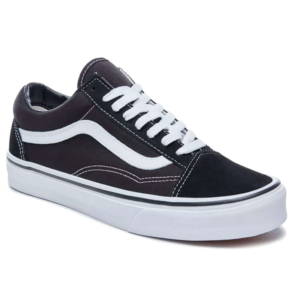 VANS sneakers and streetwear collection at STORE 7994