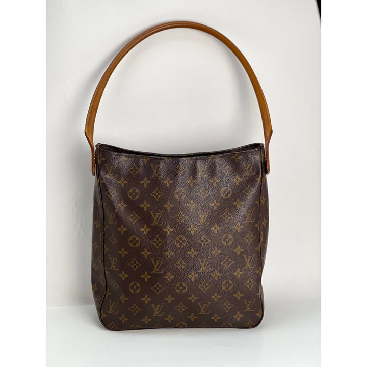 LOUIS VUITTON Looping GM Monogram Shoulder Bag featuring iconic monogram pattern and leather handle.