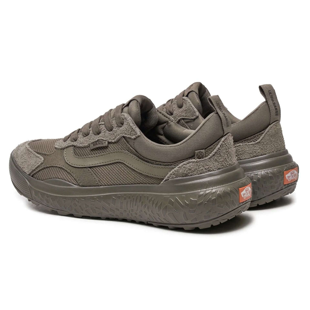 VANS sneakers and streetwear collection at STORE 7994
