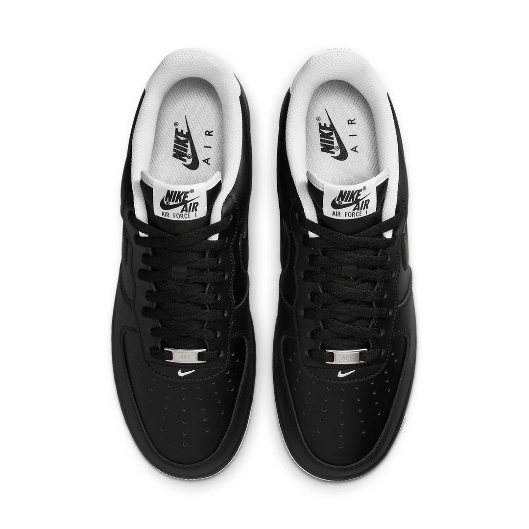 Nike Air Force 1 &