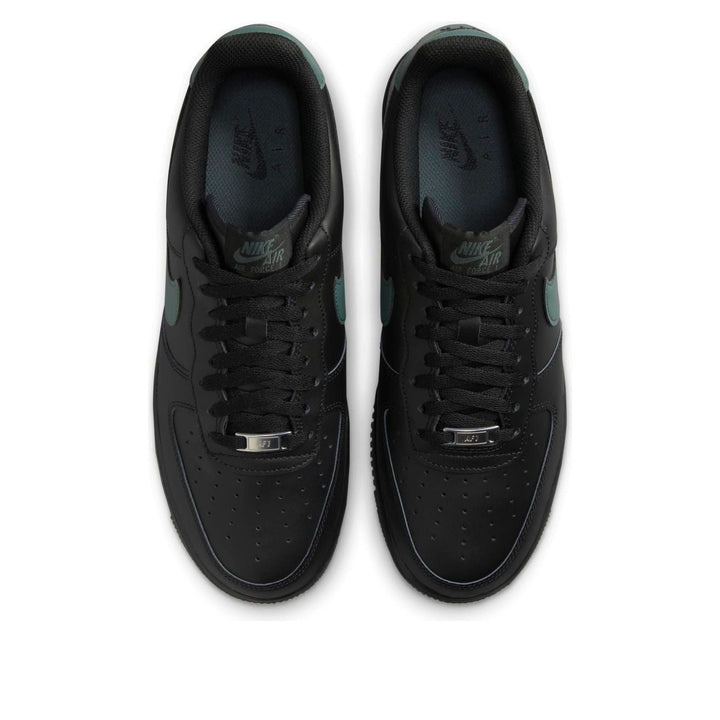 Nike Air Force 1 Low &