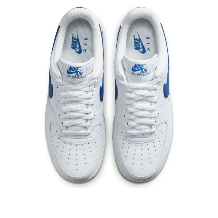 Nike Air Force 1 &
