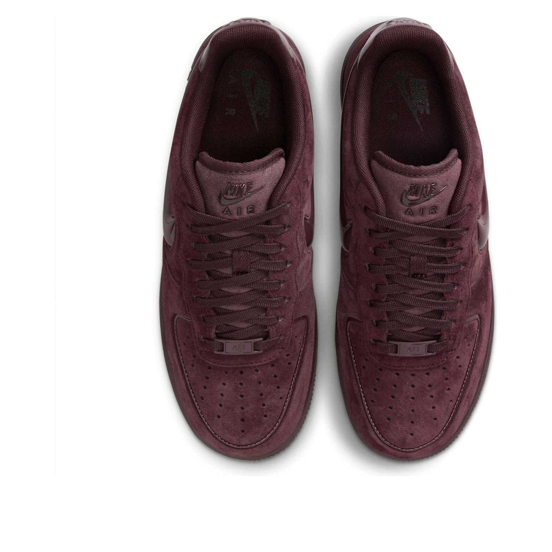 Nike Air Force 1 Low &