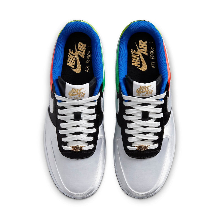 Nike Air Force 1 Low &
