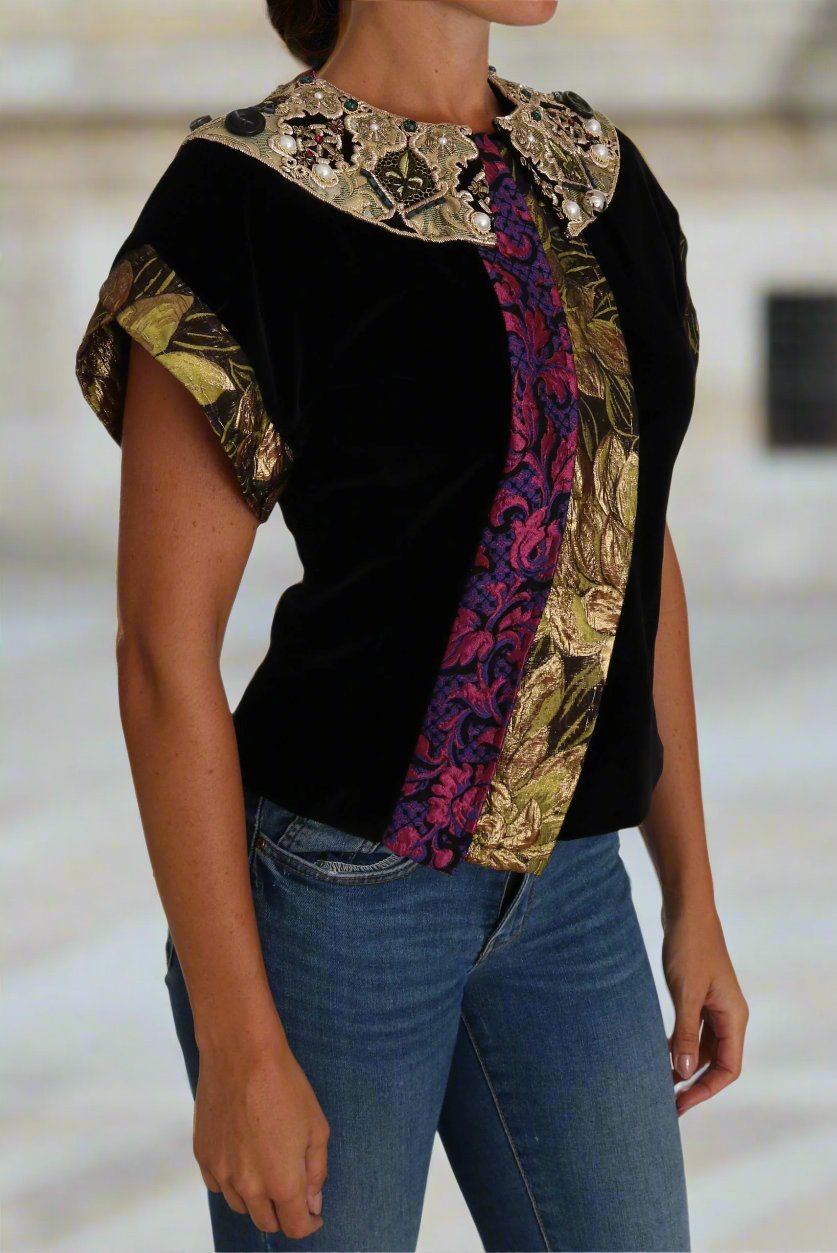 DOLCE &amp; GABBANA Chaqueta corta de terciopelo jacquard con adornos