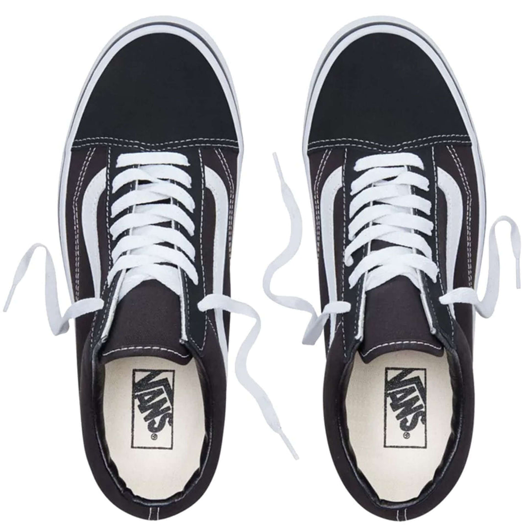 VANS sneakers and streetwear collection at STORE 7994