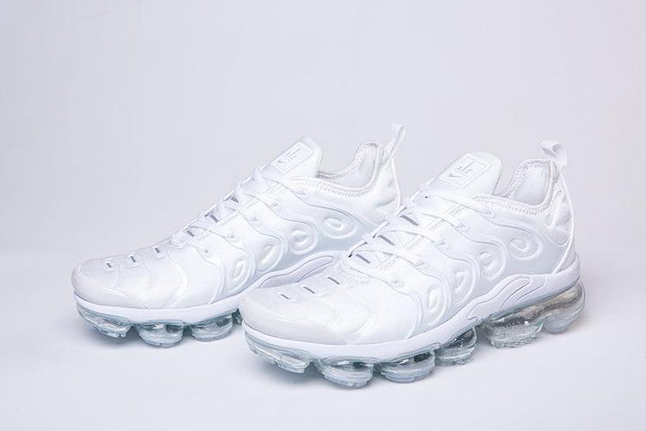 Nike Air VaporMax Plus &