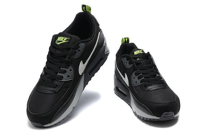 Nike Air Max 90 &