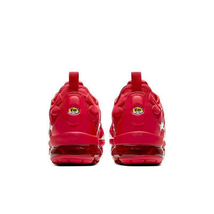 Nike Air VaporMax Plus &
