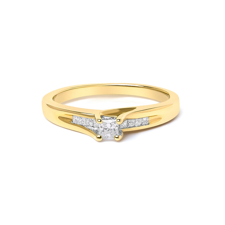 14K Yellow Gold 1/4 Cttw Princess Cut Diamond Engagement Ring