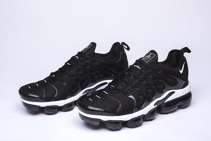 Nike Air VaporMax Plus &