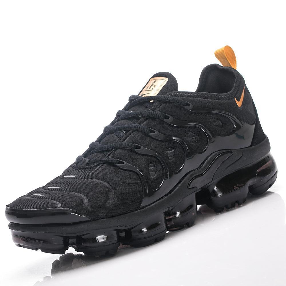 Nike Air VaporMax Plus &