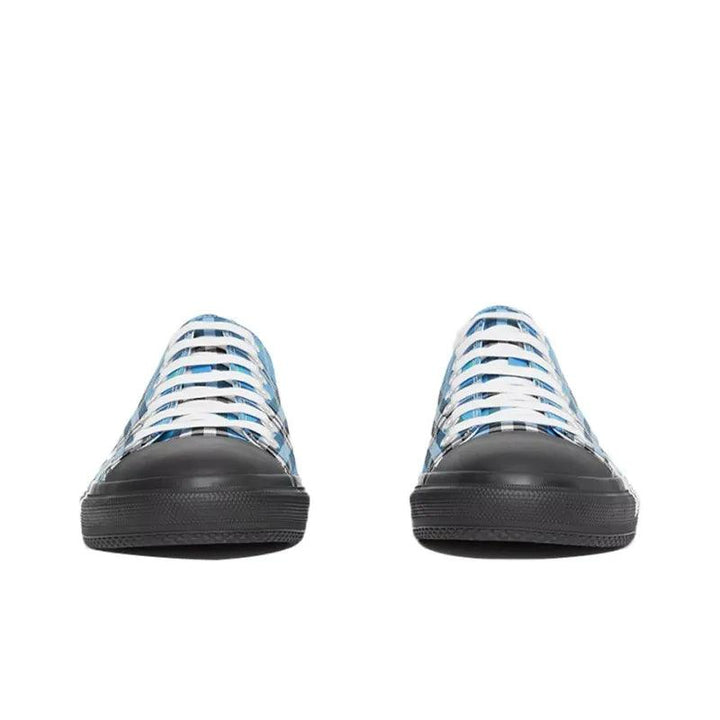 Burberry Low Top Stylish Skateboarding &
