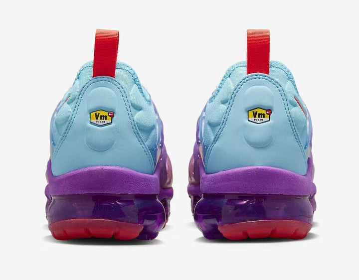 Nike Air VaporMax Plus &