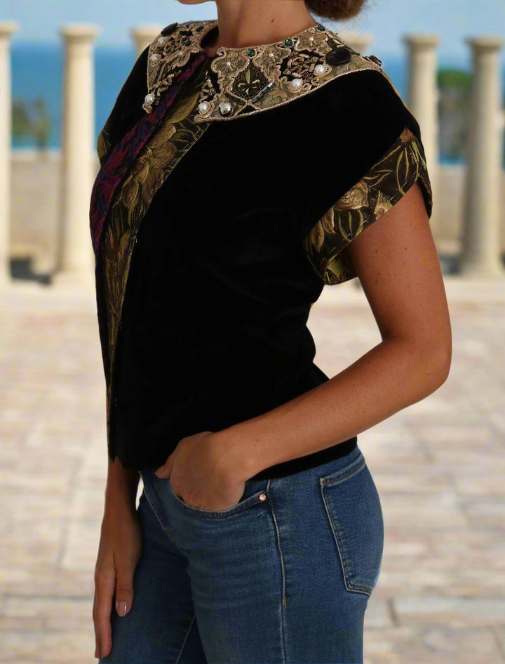 DOLCE &amp; GABBANA Chaqueta corta de terciopelo jacquard con adornos