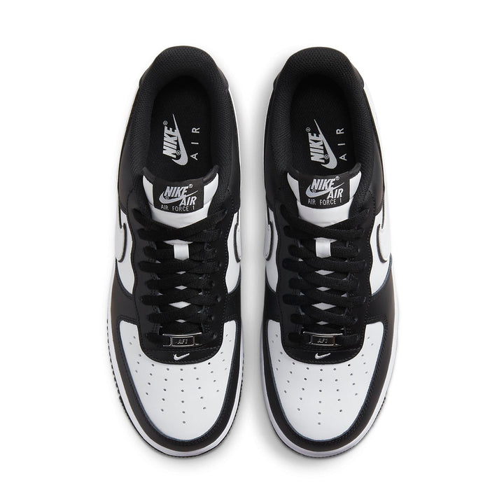 Nike Air Force 1 &