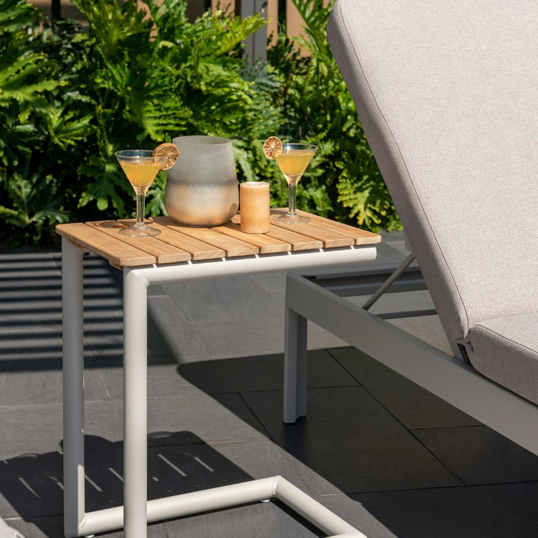 Portals Light C-Shape Side Table
