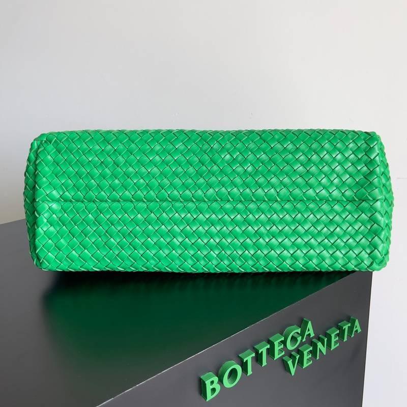 Bottega Veneta Medium Intreccio Leather Bag Tote