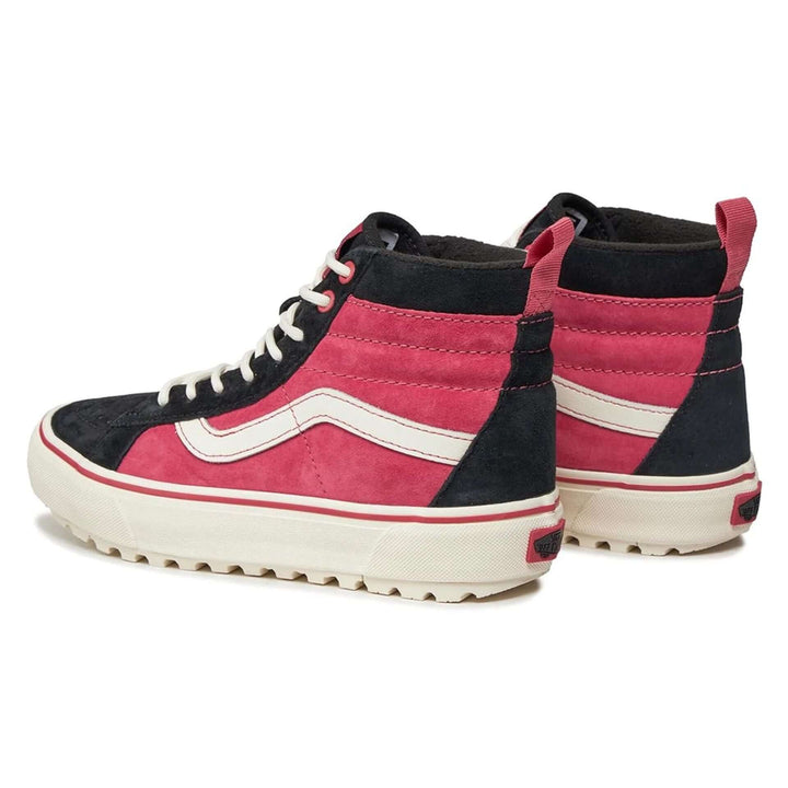 VANS sneakers and streetwear collection at STORE 7994