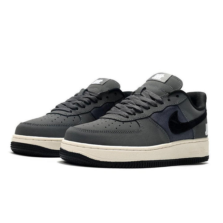 Nike Air Force 1 &