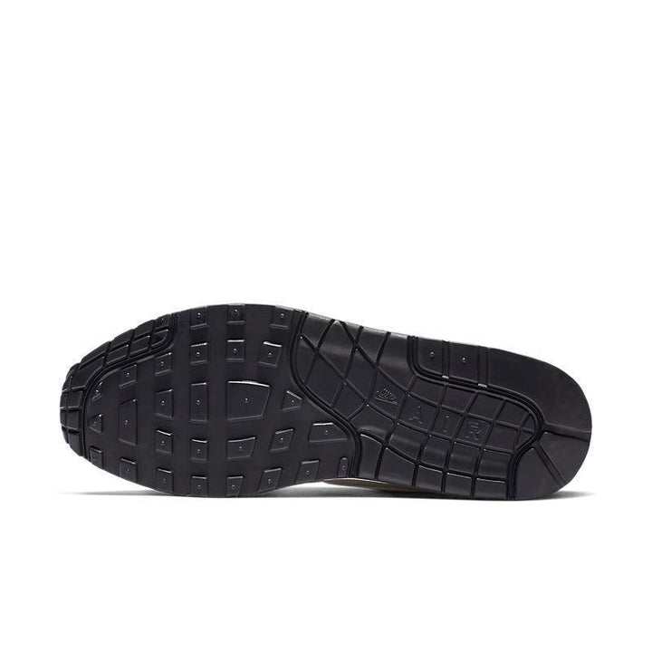 Nike Air Max 87 &