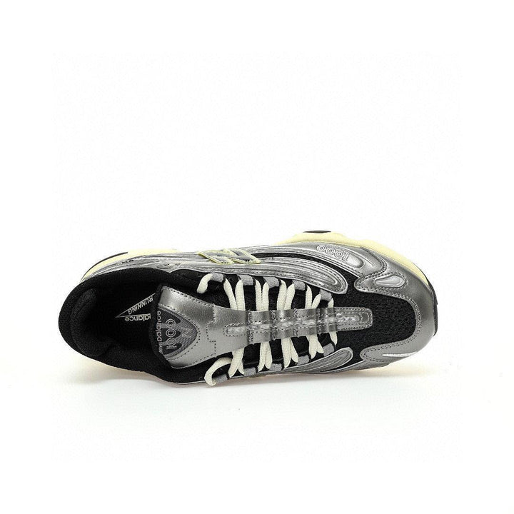 New Balance 1000 &