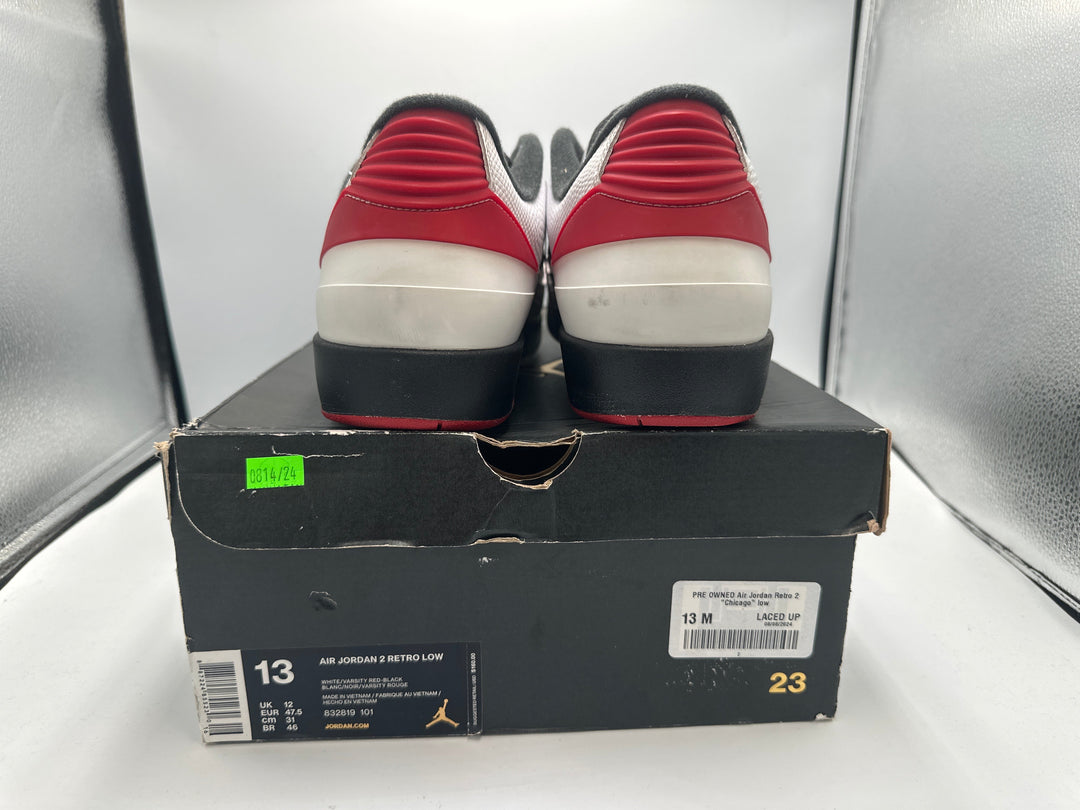 PRE OWNED Air Jordan Retro 2  "Chicago" low