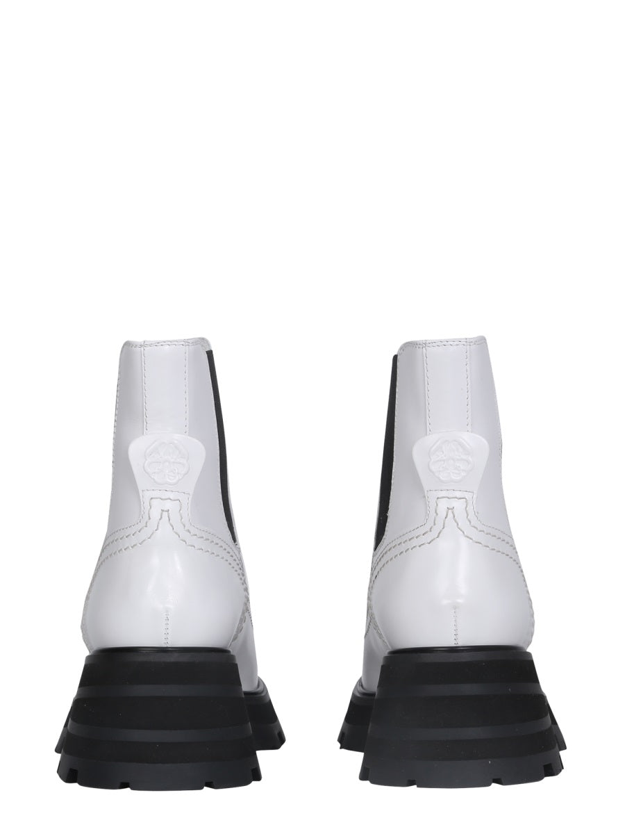 Alexander Mcqueen Women Wander Chelsea Boots