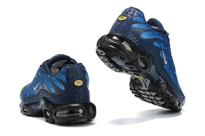 Nike Air Max Plus &