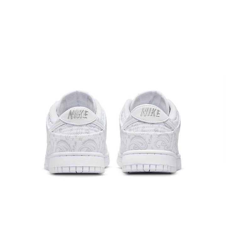 Nike Dunk Low &
