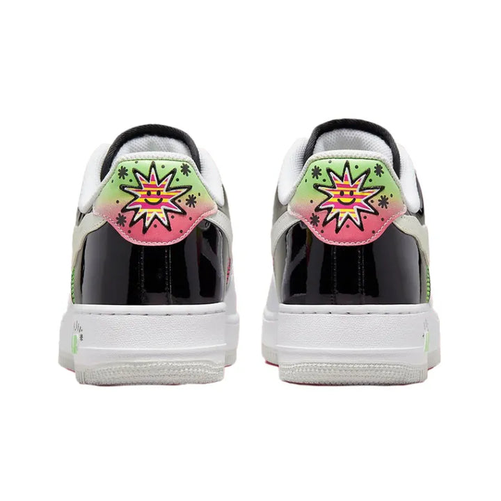 Nike Air Force 1 Low &
