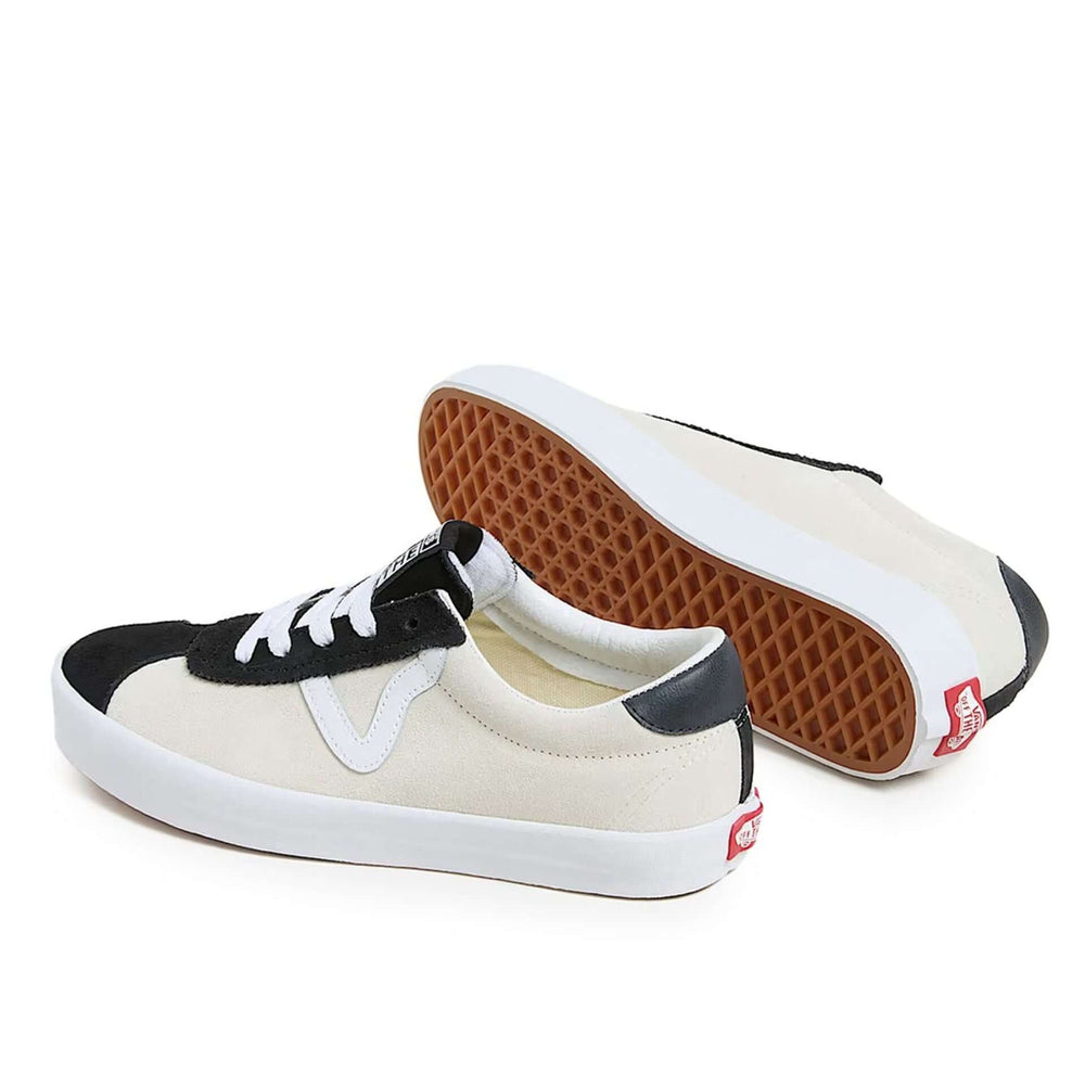 VANS sneakers and streetwear collection at STORE 7994