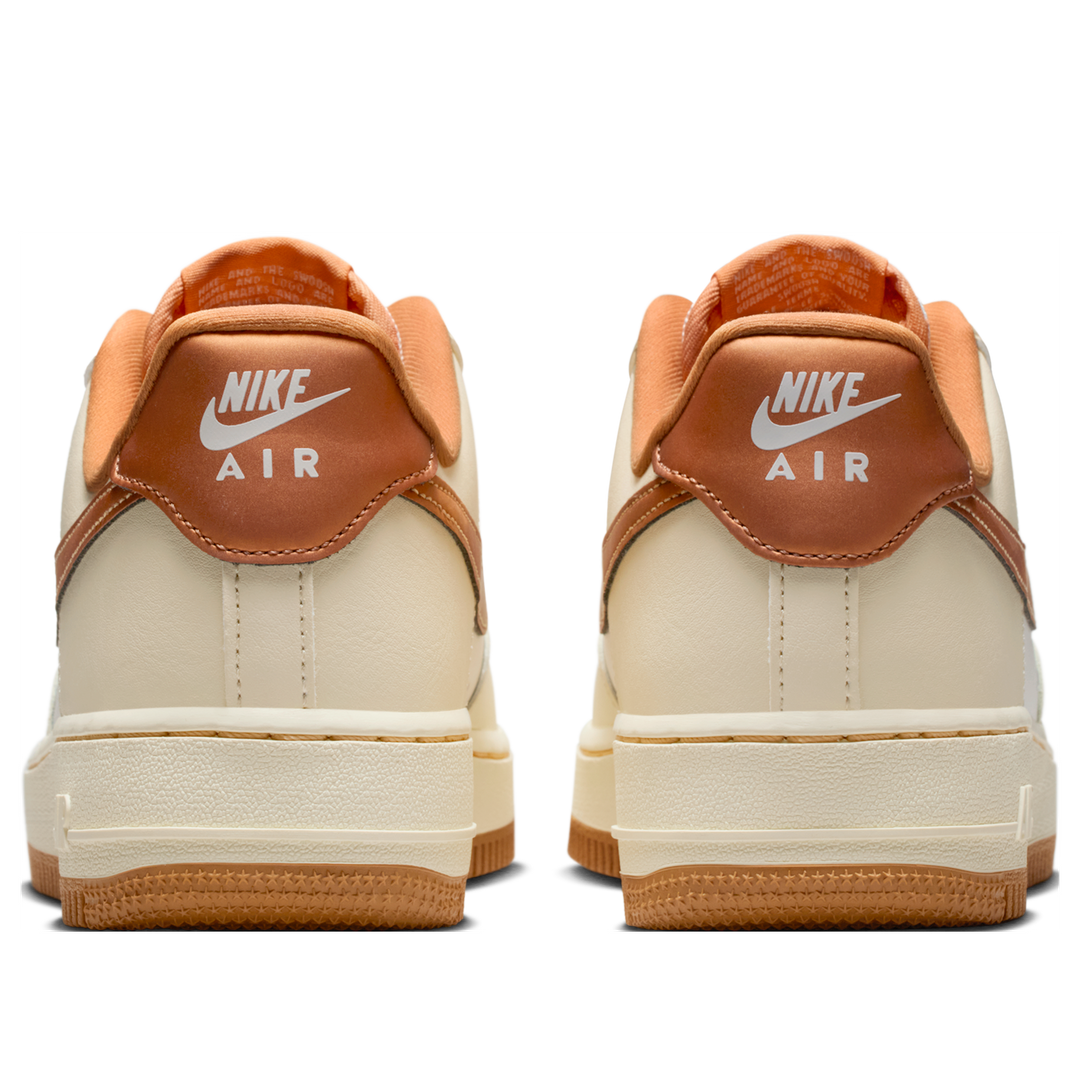 Nike Air Force 1 Low &