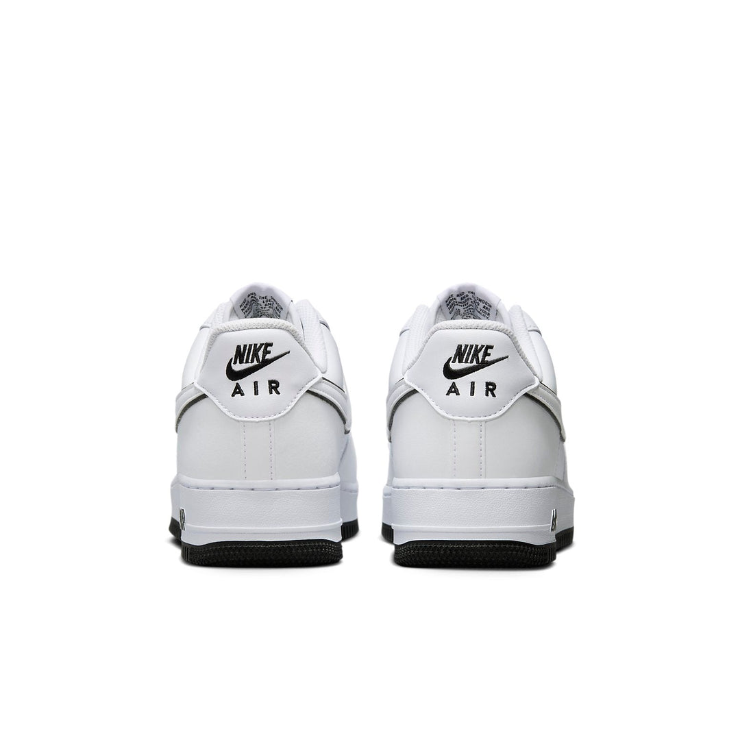 Nike Air Force 1 Low &