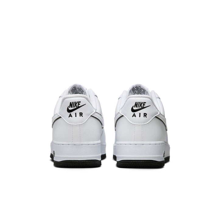 Nike Air Force 1 Low &