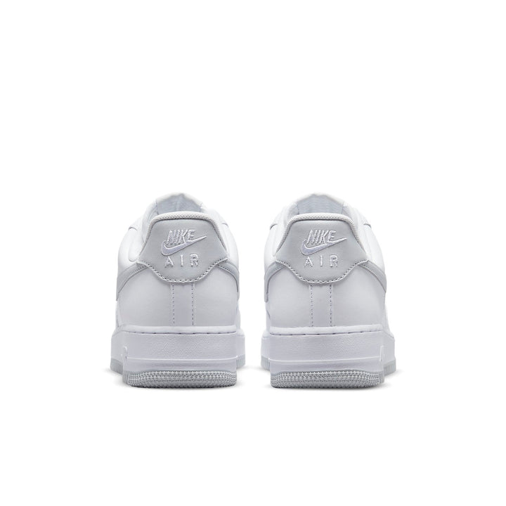 Nike Air Force 1 &