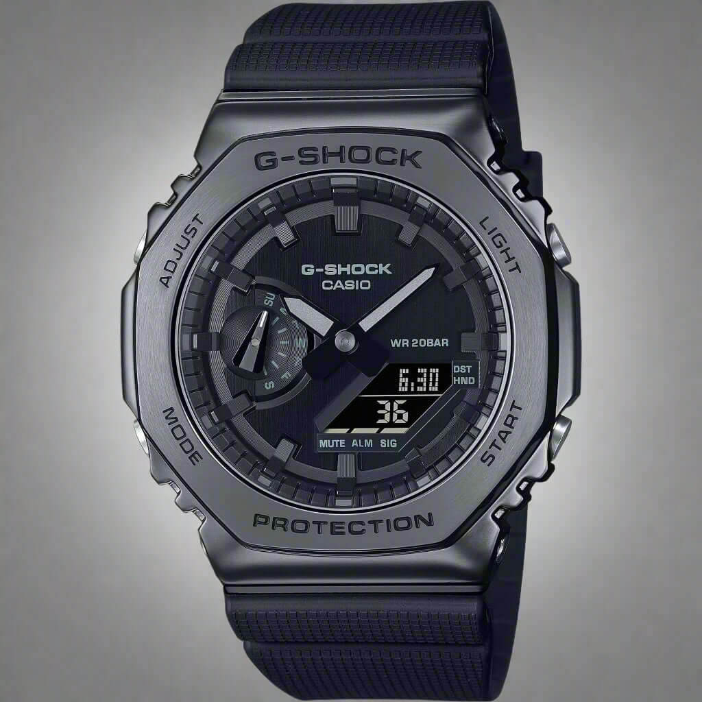 Unisex G-SHOCK watch with durable design and bold streetwear style