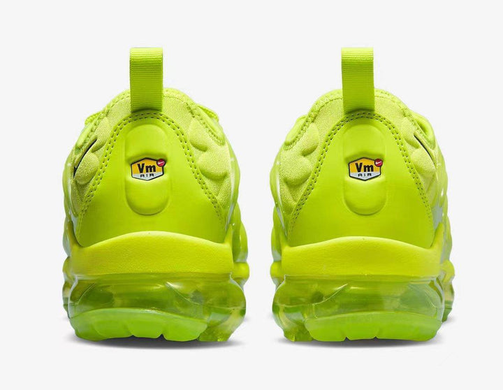 Nike Air VaporMax Plus &
