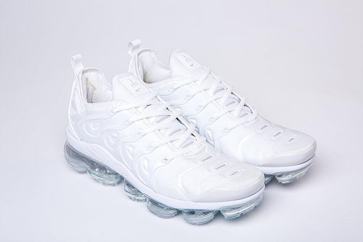 Nike Air VaporMax Plus &