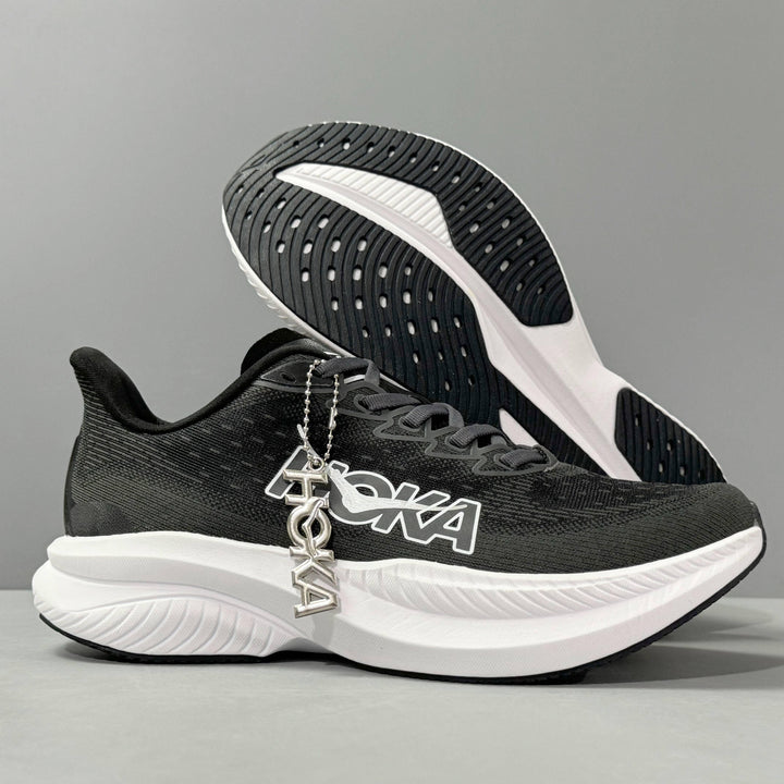 HOKA ONE ONE Mach 6 Wide &