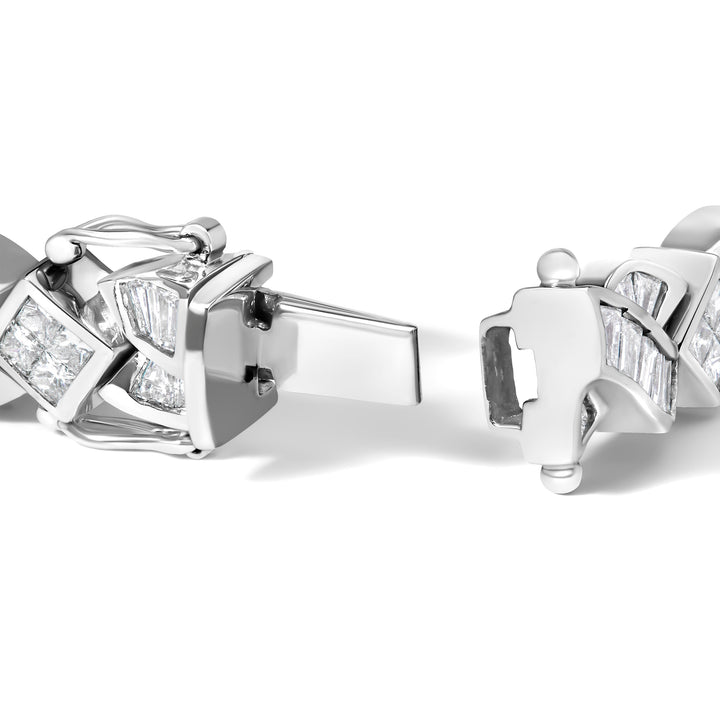 14K White Gold 8 1/5 Cttw Diamond Geometric Twisted Link Bracelet