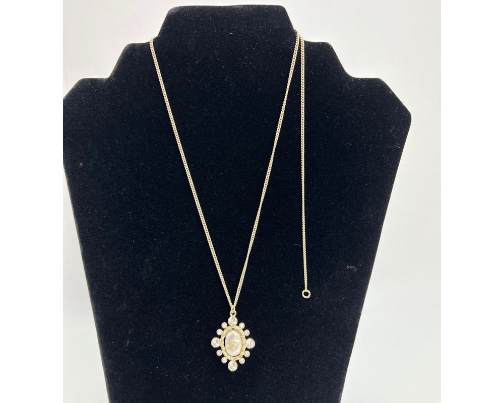 Chanel Crystal CC gold pearly necklace – STORE 7994