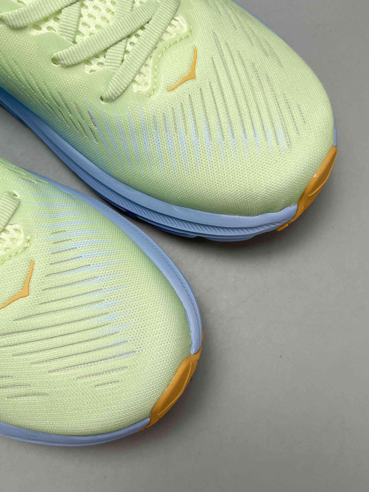 Hoka One One Clifton 8 &