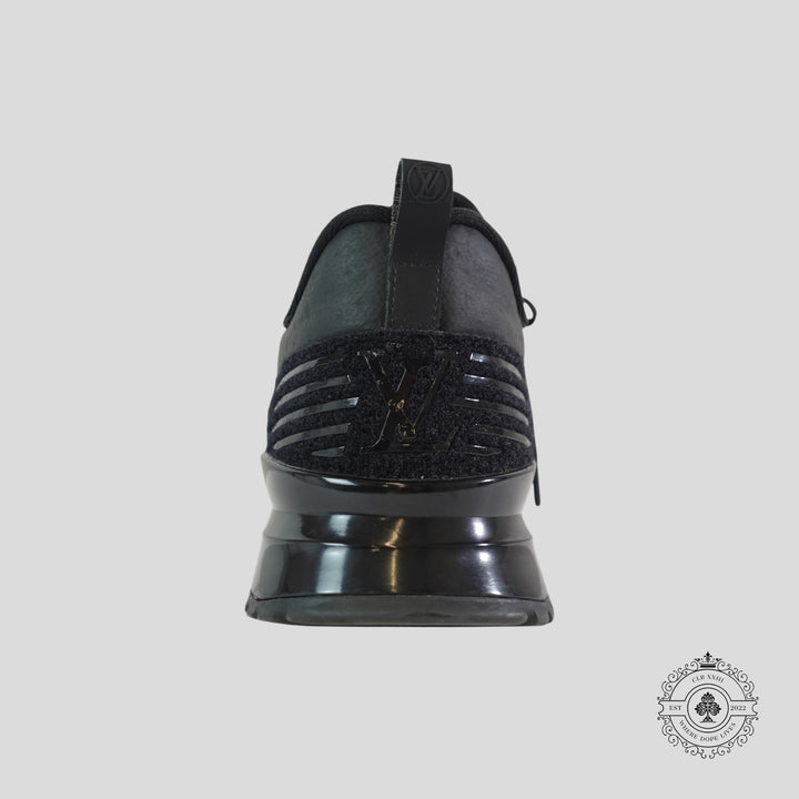 Louis Vuitton V.N.R Sneakers in Black