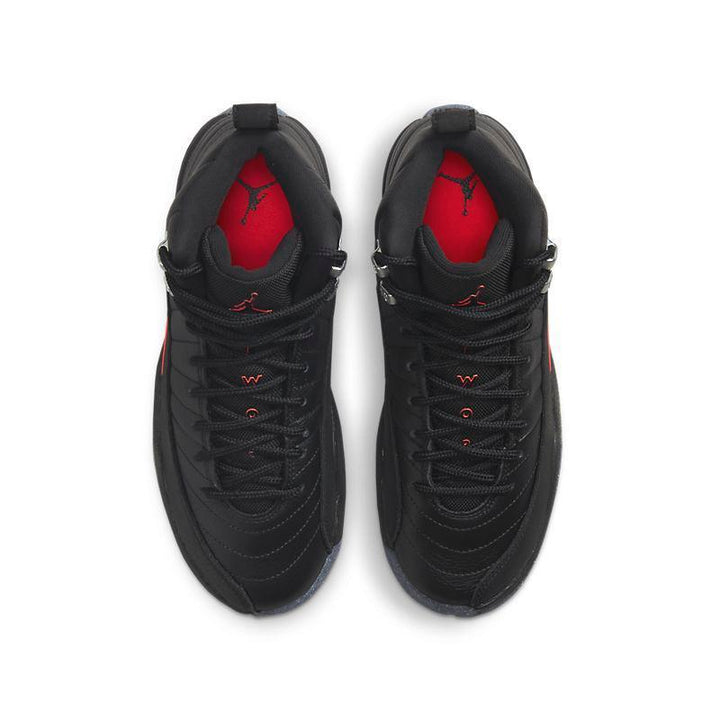 Air Jordan Retro 12 &