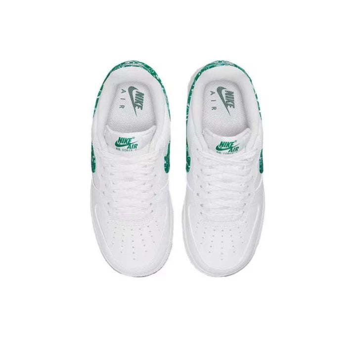 Nike Air Force 1 &
