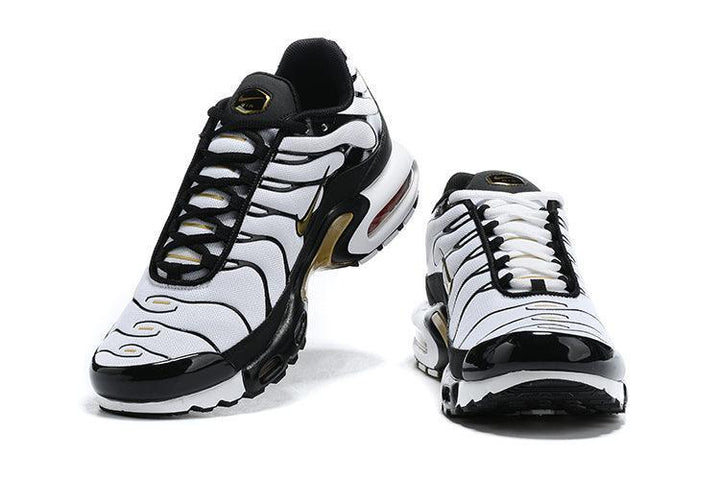 Nike Air Max Plus &