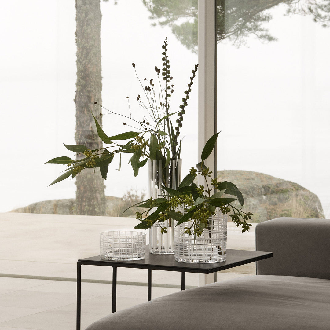 Cut In Number Checkered Vase Low